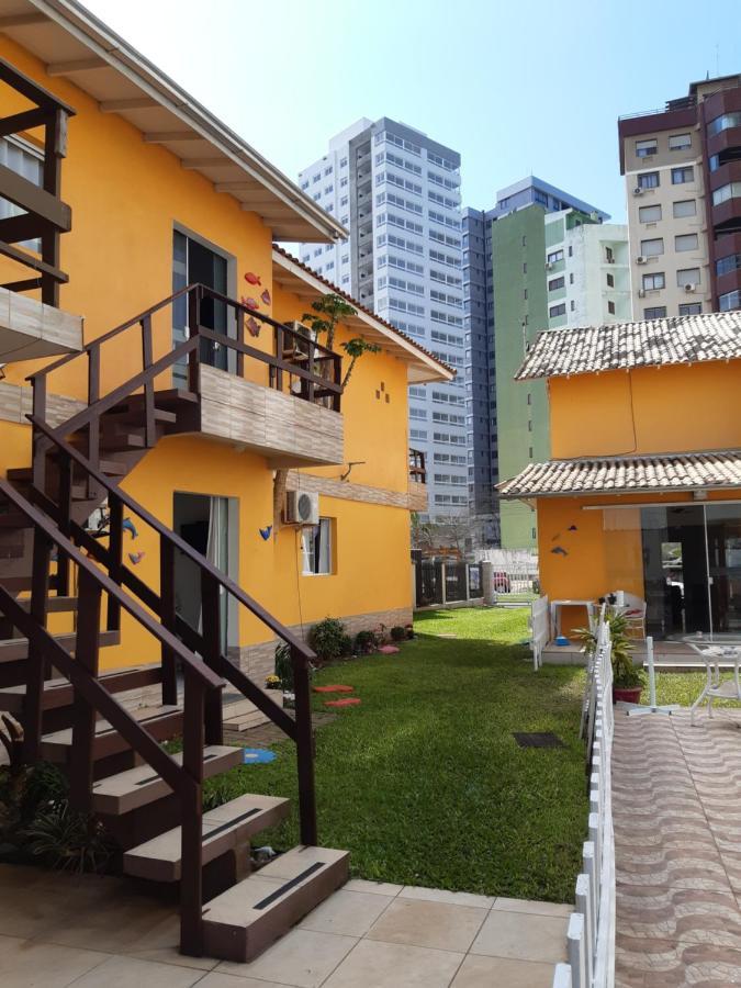 Cozinha Equipada Em Apartamento Para Alugar Em Torres Rs ภายนอก รูปภาพ